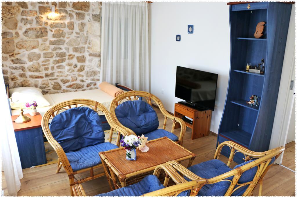 Apartment Dane Primošten Esterno foto